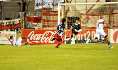 Foto de la galería: Guaraní 2-Brown 0