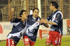 Foto de la galería: Guaraní 2-Brown 0