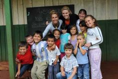 Foto de la galería: O.N.G. Conciencia  visita escuelas de Andresito
