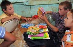 Foto de la galería: O.N.G. Conciencia  visita escuelas de Andresito