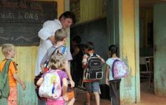 Foto de la galería: O.N.G. Conciencia  visita escuelas de Andresito