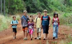 Foto de la galería: O.N.G. Conciencia  visita escuelas de Andresito