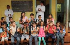 Foto de la galería: O.N.G. Conciencia  visita escuelas de Andresito