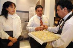 Foto de la galería: Presentación de productos Johnson a clientes y amigos