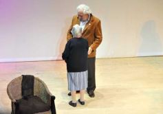 Foto de la galería: Mario “Pacho” O’ Donnell disertó en el Teatro Lírico