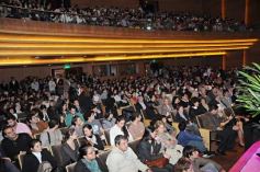 Foto de la galería: Mario “Pacho” O’ Donnell disertó en el Teatro Lírico