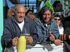 Foto de la galería: Apertura de las sesiones ordinarias de la Legislatura en el Teatro de Prosa
