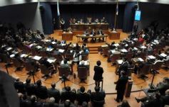 Foto de la galería: Apertura de las sesiones ordinarias de la Legislatura en el Teatro de Prosa