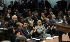 Foto de la galería: Apertura de las sesiones ordinarias de la Legislatura en el Teatro de Prosa