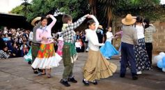 Foto de la galería: Colegio Del Carmen: Acto y festejos