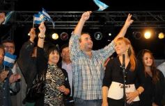 Foto de la galería: La Juventud Renovadora: Festival por el día de la Patria!!!