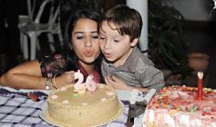 Foto de la galería: Silvina Daniela Davalos en su casa con amigos!!!