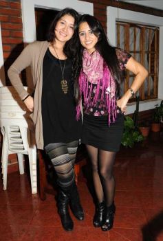 Foto de la galería: Silvina Daniela Davalos en su casa con amigos!!!