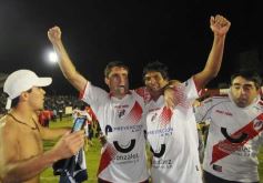 Foto de la galería: Guaraní 0-Juventud Unida 0 (La Franja a un paso del Argentino A)