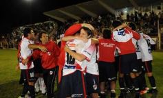 Foto de la galería: Guaraní 0-Juventud Unida 0 (La Franja a un paso del Argentino A)