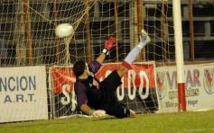 Foto de la galería: Guaraní 0-Juventud Unida 0 (La Franja a un paso del Argentino A)