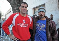 Foto de la galería: La gente acompañó  a Guaraní en  Tucumán