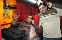 Foto de la galería: La gente acompañó  a Guaraní en  Tucumán