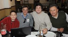 Foto de la galería: La gente acompañó  a Guaraní en  Tucumán