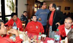 Foto de la galería: La gente acompañó  a Guaraní en  Tucumán