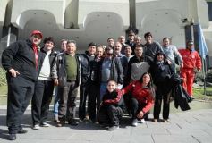 Foto de la galería: La gente acompañó  a Guaraní en  Tucumán