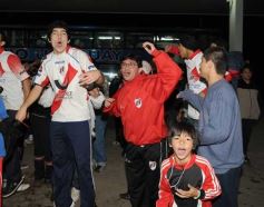 Foto de la galería: La gente acompañó  a Guaraní en  Tucumán