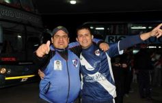 Foto de la galería: La gente acompañó  a Guaraní en  Tucumán