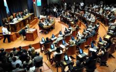 Foto de la galería: Cuarto Intermedio: Carlos Rovira recibe Lanza de Andresito