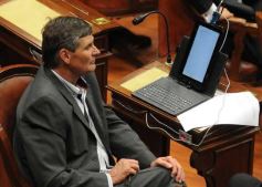 Foto de la galería: Cuarto Intermedio: Carlos Rovira recibe Lanza de Andresito