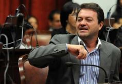 Foto de la galería: Cuarto Intermedio: Carlos Rovira recibe Lanza de Andresito