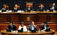 Foto de la galería: Cuarto Intermedio: Carlos Rovira recibe Lanza de Andresito