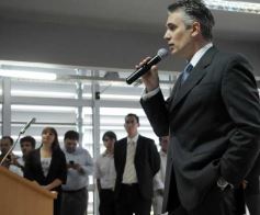 Foto de la galería: Cuarto Intermedio: Carlos Rovira recibe Lanza de Andresito