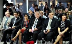 Foto de la galería: Cuarto Intermedio: Carlos Rovira recibe Lanza de Andresito