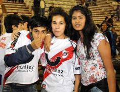 Foto de la galería: Festejos por el ascenso de Guaraní al Argentino A