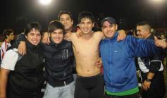 Foto de la galería: Festejos por el ascenso de Guaraní al Argentino A