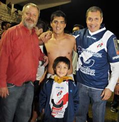 Foto de la galería: Festejos por el ascenso de Guaraní al Argentino A