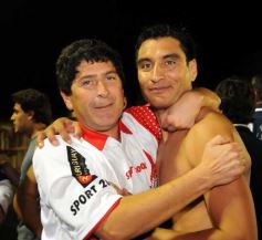 Foto de la galería: Festejos por el ascenso de Guaraní al Argentino A