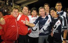 Foto de la galería: Festejos por el ascenso de Guaraní al Argentino A