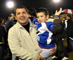 Foto de la galería: Festejos por el ascenso de Guaraní al Argentino A