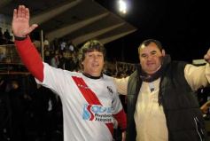 Foto de la galería: Festejos por el ascenso de Guaraní al Argentino A