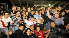 Foto de la galería: Festejos por el ascenso de Guaraní al Argentino A