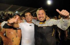 Foto de la galería: Festejos por el ascenso de Guaraní al Argentino A