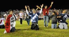 Foto de la galería: Festejos por el ascenso de Guaraní al Argentino A