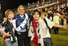 Foto de la galería: Festejos por el ascenso de Guaraní al Argentino A