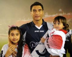 Foto de la galería: Festejos por el ascenso de Guaraní al Argentino A