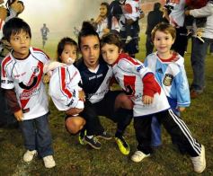 Foto de la galería: Festejos por el ascenso de Guaraní al Argentino A