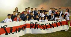 Foto de la galería: Festejos por el ascenso de Guaraní al Argentino A