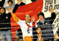 Foto de la galería: Festejos por el ascenso de Guaraní al Argentino A