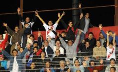 Foto de la galería: Festejos por el ascenso de Guaraní al Argentino A