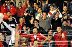 Foto de la galería: Festejos por el ascenso de Guaraní al Argentino A